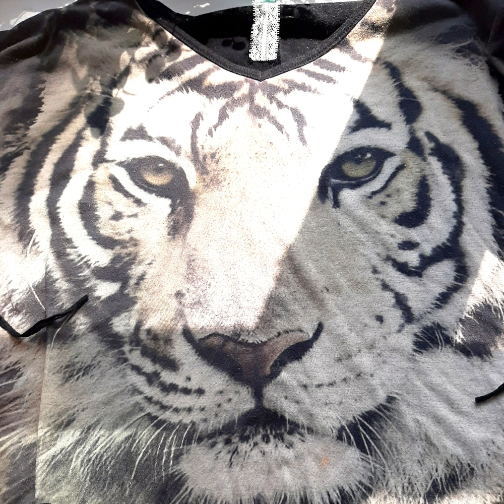 White tiger shirt